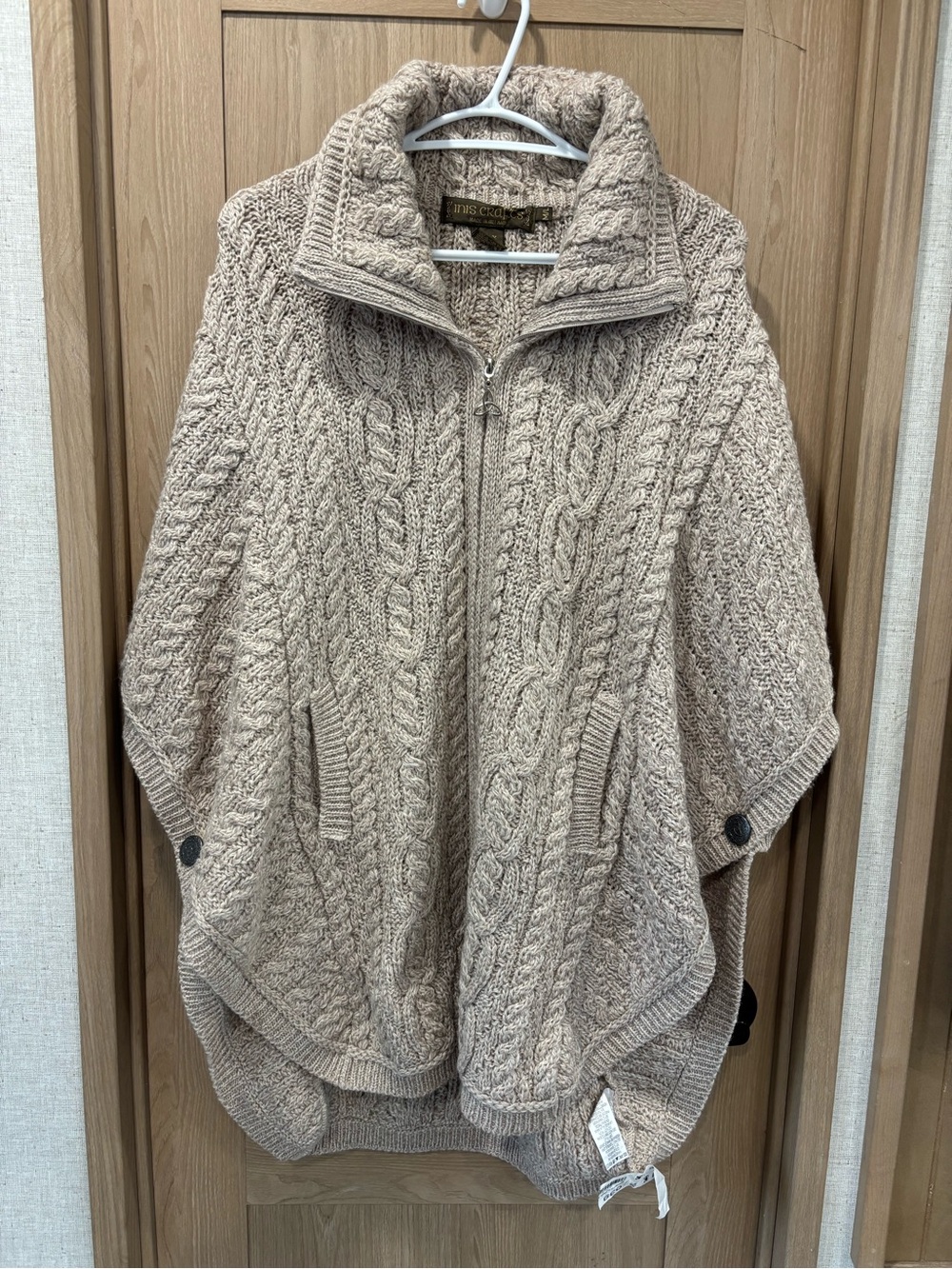 Inis Crafts Merino Wool Cable Knit Fisherman Nordic Irish Sweater Cape Size M/L